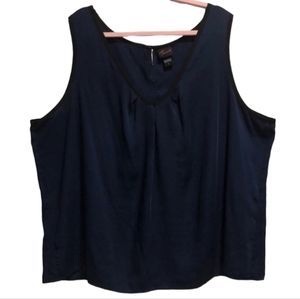 Vintage Vtg Torrid Navy Wrinkle Resistant flowy Airy Sleeveless Blouse Top 4X